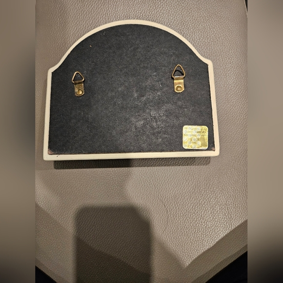 4 Key Holder Wall-mount Santa Barbara 1999 Judy Buswell "Basket of Fruit" - Picture 4 of 7